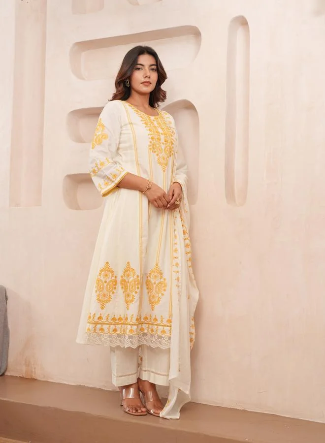 دي دبليو طقم كورتا قطن مطرزة بالأزهار مع بنطال ودوباتا للنساء